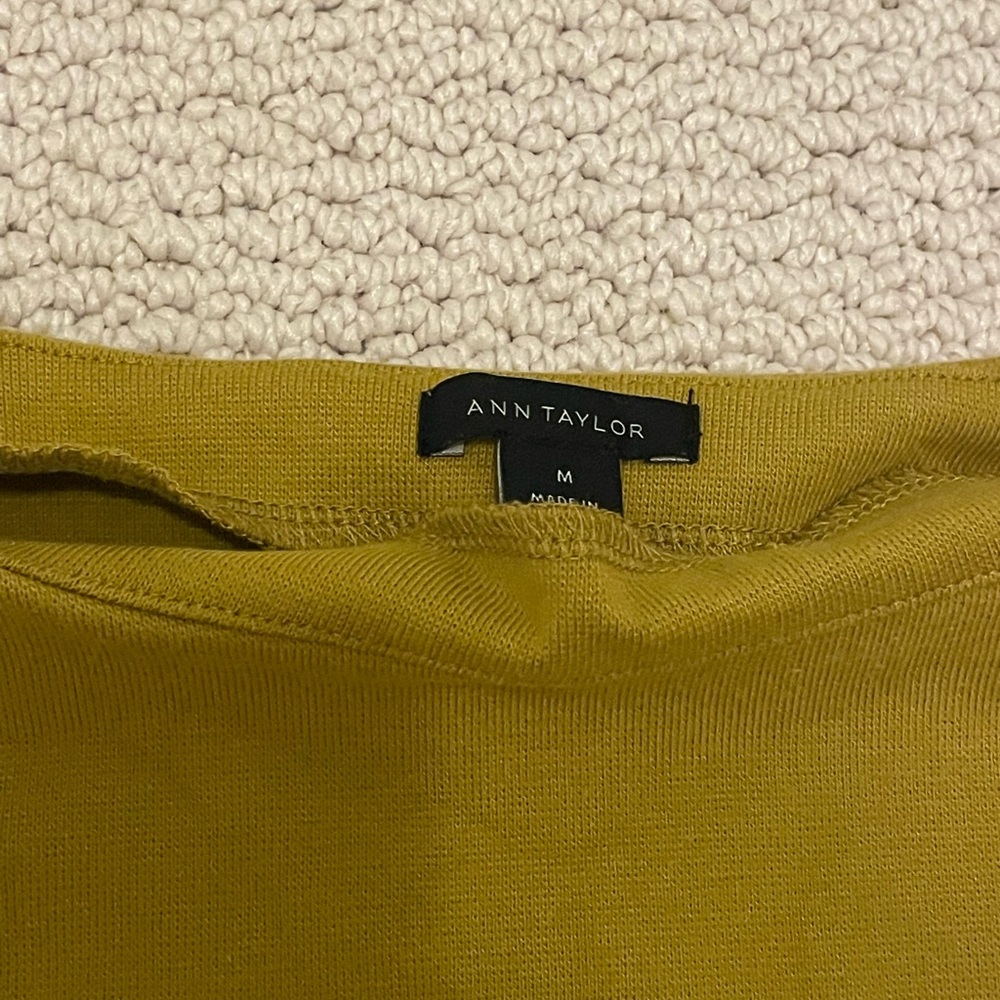 green top - Picture 3 of 3